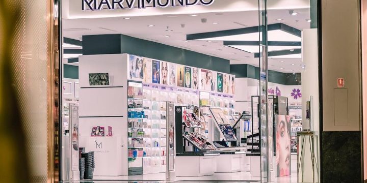 Reforma de local destinado a perfumería en C.C. Nueva Condomina (Murcia)