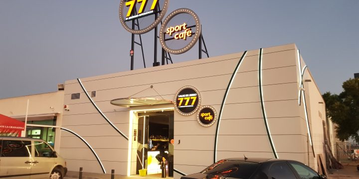 Ampliación y reforma de salón de juego en San Isidro (Alicante)